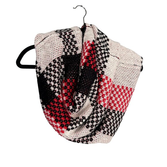 Wildfox Winter Scarf Plaid Infinity Red Cream Black‎ NWT - Picture 1 of 4